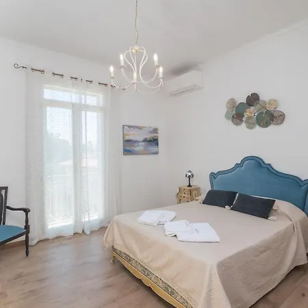 Maison Chloe 2 بيت للعطل لا ماداّلينا